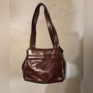 Smooth Dark Brown Leather Shoulder Bag with Adjustable Straps